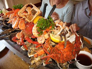 Traditionnel plateau de fruits de mer