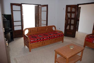 Bateau �/en/au Hammamet (Nabul)ou appartement ou maison de vacances