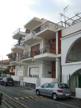 Maison de vacances �/en/au Acireale-Stazzo (Catania)ou appartement ou maison de vacances