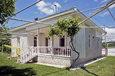 Maison de vacances �/en/au Saguramo (Mts�khet�is Raioni)ou appartement ou maison de vacances