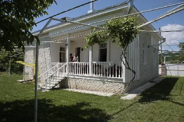 Maison de vacances �/en/au Saguramo (Mts�khet�is Raioni)ou appartement ou maison de vacances