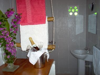 Chambre avec petit d�jeuner �/en/au bijilo (Banjul)ou appartement ou maison de vacances
