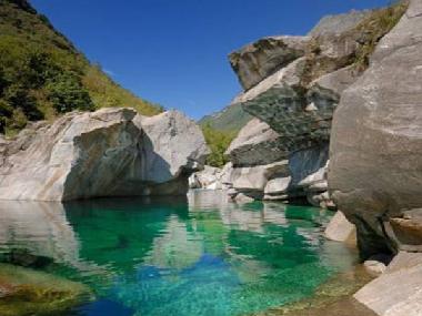 Maison de vacances �/en/au Frasco (Locarno)ou appartement ou maison de vacances