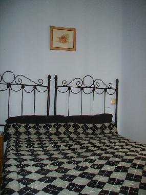 Chambre avec petit d�jeuner �/en/au madrid (Madrid)ou appartement ou maison de vacances