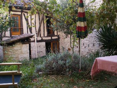 Maison de vacances �/en/au Puylaroque (Tarn-et-Garonne)ou appartement ou maison de vacances