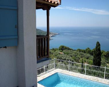 Maison de vacances �/en/au GLOSSA (Magnisia)ou appartement ou maison de vacances