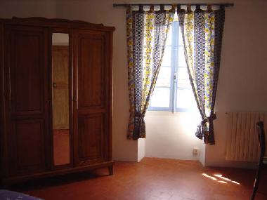 Maison de vacances �/en/au faucon (Vaucluse)ou appartement ou maison de vacances
