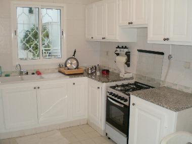 Chambre avec petit d�jeuner �/en/au  (Tunis)ou appartement ou maison de vacances
