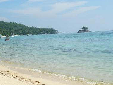 Villa �/en/au Praslin (Baie Sainte Anne)ou appartement ou maison de vacances