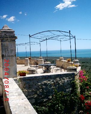 Maison de vacances �/en/au  GARGANO _Mattinata (Foggia)ou appartement ou maison de vacances