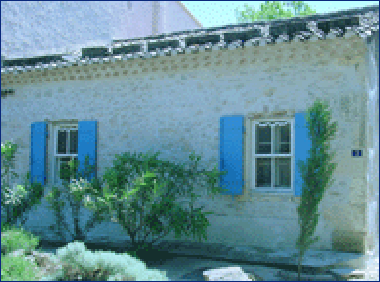 Maison de vacances /en/au St. Etienne du Grs (Bouches-du-Rhne)ou appartement ou maison de vacances