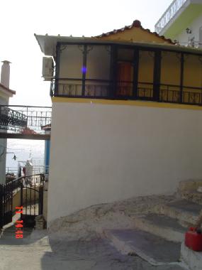 Maison de vacances �/en/au Plomari-Amoudeli (Lesvos)ou appartement ou maison de vacances