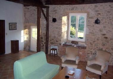 Maison de vacances /en/au Orgnac-sur-Vzre (Corrze)ou appartement ou maison de vacances