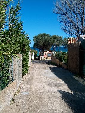 Maison de vacances �/en/au costa rei (Cagliari)ou appartement ou maison de vacances