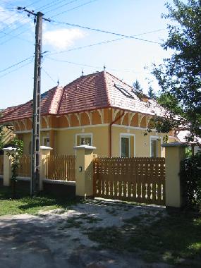 Maison de vacances �/en/au Balatonkenese (Veszprem)ou appartement ou maison de vacances