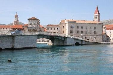 Maison de vacances �/en/au Trogir (Splitsko-Dalmatinska)ou appartement ou maison de vacances