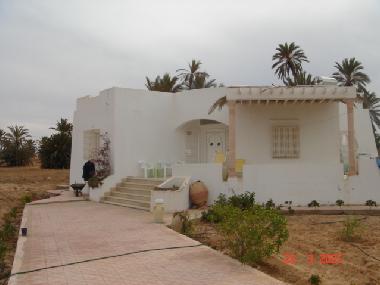 Maison de vacances �/en/au Midoun (Madanin)ou appartement ou maison de vacances