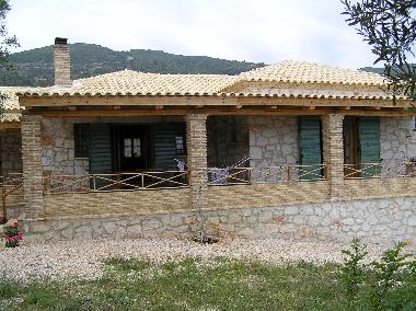 Maison de vacances /en/au Volimes (Zakynthos)ou appartement ou maison de vacances