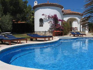 Villa �/en/au l
