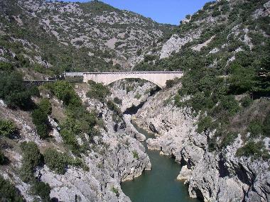 Maison de vacances �/en/au Saint Privat (H�rault)ou appartement ou maison de vacances