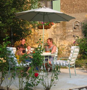 Maison de vacances /en/au Hautefort (Dordogne)ou appartement ou maison de vacances