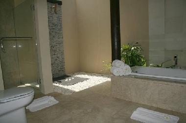 Maison de vacances �/en/au Seminyak  (Bali)ou appartement ou maison de vacances