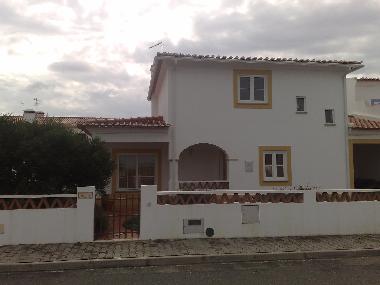 Maison de vacances �/en/au Almograve (Alentejo Litoral)ou appartement ou maison de vacances