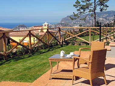 Maison de vacances /en/au funchal (Madeira)ou appartement ou maison de vacances