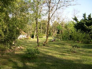 Maison de vacances �/en/au Loubes-Bernac (Dordogne)ou appartement ou maison de vacances