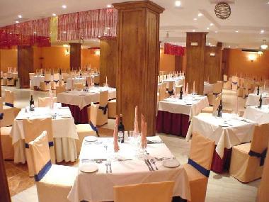 H�tel �/en/au Maro (M�laga)ou appartement ou maison de vacances