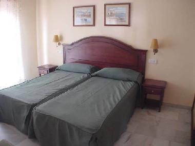 H�tel �/en/au Maro (M�laga)ou appartement ou maison de vacances