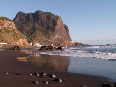 Maison de vacances /en/au Porto da Cruz (Madeira)ou appartement ou maison de vacances