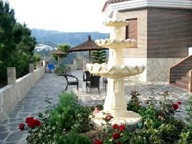 Maison de vacances /en/au Sayalonga (Mlaga)ou appartement ou maison de vacances