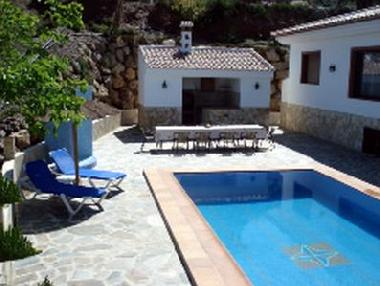 Maison de vacances /en/au Sayalonga (Mlaga)ou appartement ou maison de vacances