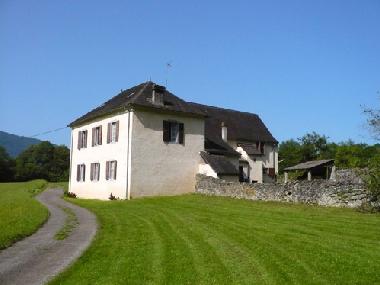 Maison de vacances /en/au Issor (Pyrnes-Atlantiques)ou appartement ou maison de vacances