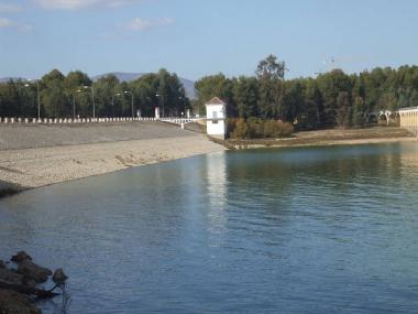 Maison de vacances �/en/au Iznalloz (Granada)ou appartement ou maison de vacances