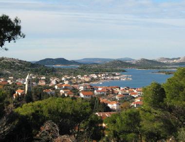 Maison de vacances /en/au Murter (Sibensko-Kninska)ou appartement ou maison de vacances