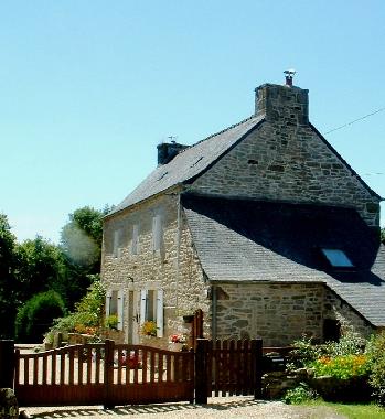 Maison de vacances �/en/au Berrien (Finist�re)ou appartement ou maison de vacances