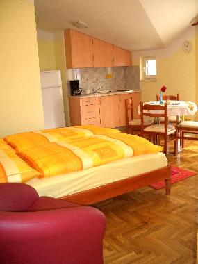 Maison de vacances /en/au Rogoznica (Sibensko-Kninska)ou appartement ou maison de vacances