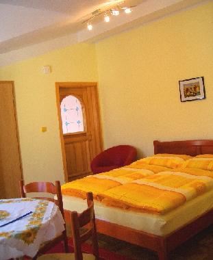Maison de vacances /en/au Rogoznica (Sibensko-Kninska)ou appartement ou maison de vacances