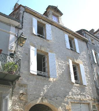 Maison de vacances �/en/au Monflanquin (Lot-et-Garonne)ou appartement ou maison de vacances