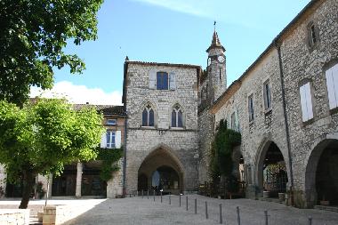 Maison de vacances �/en/au Monflanquin (Lot-et-Garonne)ou appartement ou maison de vacances