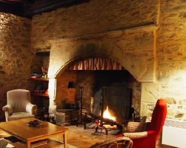 Maison de vacances /en/au Orgnac-sur-Vzre (Corrze)ou appartement ou maison de vacances