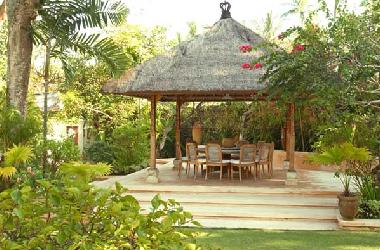Maison de vacances �/en/au Sanur (Bali)ou appartement ou maison de vacances