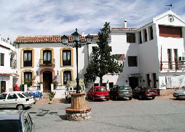 Maison de vacances �/en/au Comares (M�laga)ou appartement ou maison de vacances
