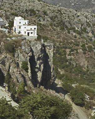 Maison de vacances �/en/au Comares (M�laga)ou appartement ou maison de vacances