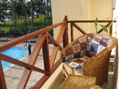 Le balcon priv� de la chambre blue avec son salon blue.