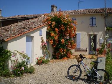 Maison de vacances �/en/au Civrac (Charente-Maritime)ou appartement ou maison de vacances