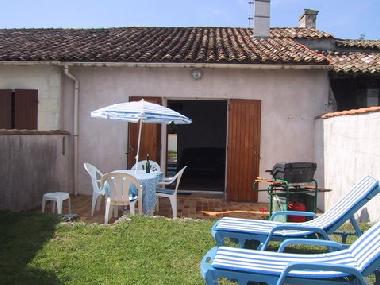 Maison de vacances �/en/au Civrac (Charente-Maritime)ou appartement ou maison de vacances