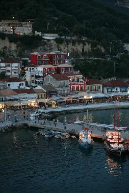 Chambre avec petit d�jeuner �/en/au Parga (Preveza)ou appartement ou maison de vacances